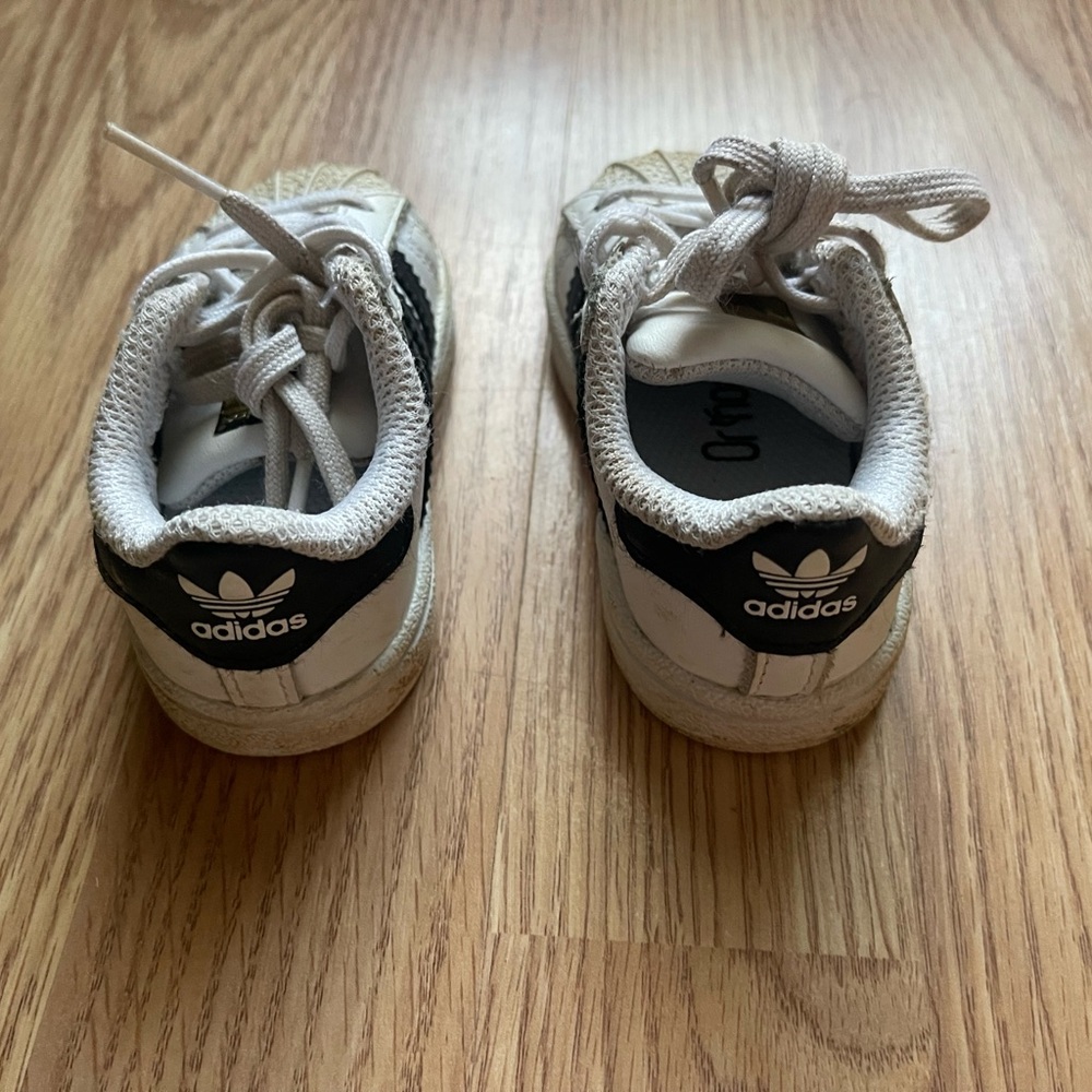 Adidas kids play shoes
